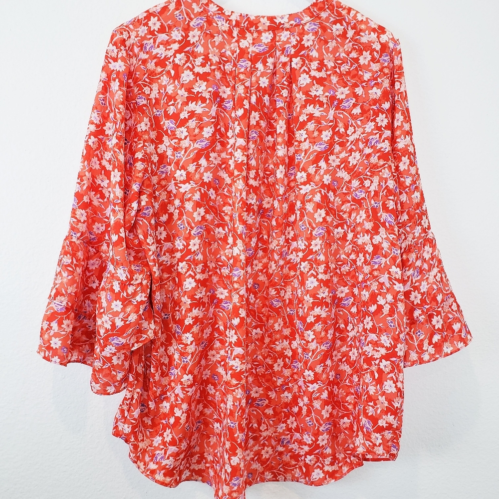 Violet & Claire Tangerine Floral Print Top Size 1X
